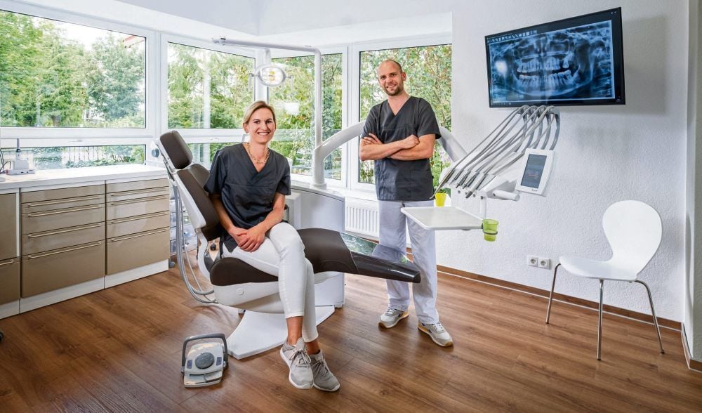 Karoline Jud und Volker Beschow haben bei der Gestaltung ihrer Praxis viele eigene Ideen umgesetzt.