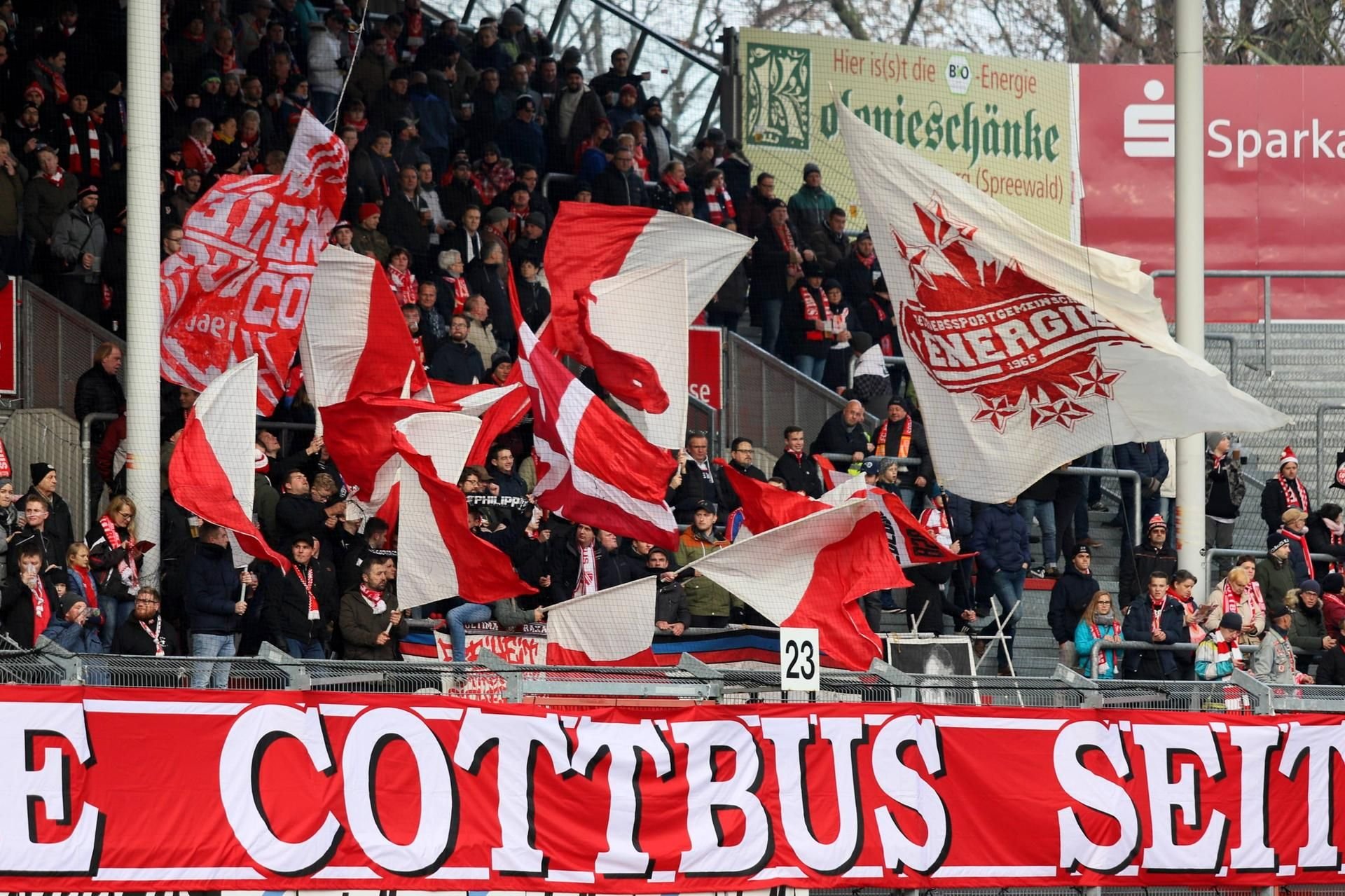 In der Fanszene von Energie Cottbus soll eine rechte Gruppierung den Ton angeben.