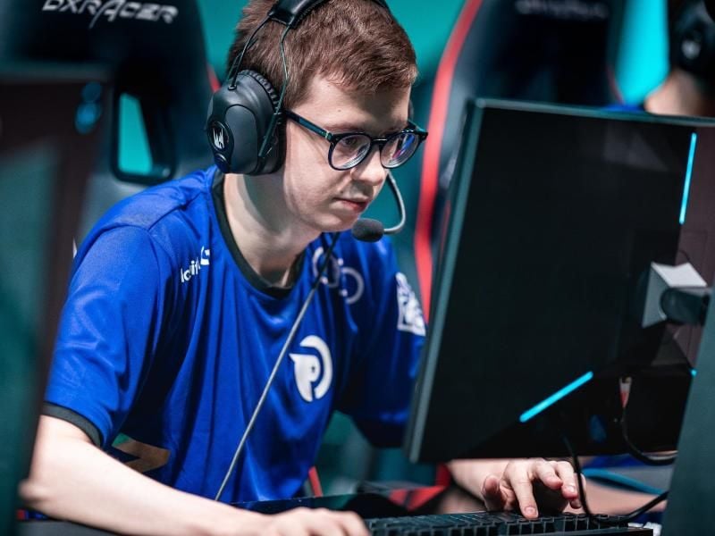 AGO-Rogue-Jungler Nikolai „Zanzarah” Akatov holte den European-Masters-Titel zum zweiten Mal in Folge nach Polen. Foto: Riot Games/dpa