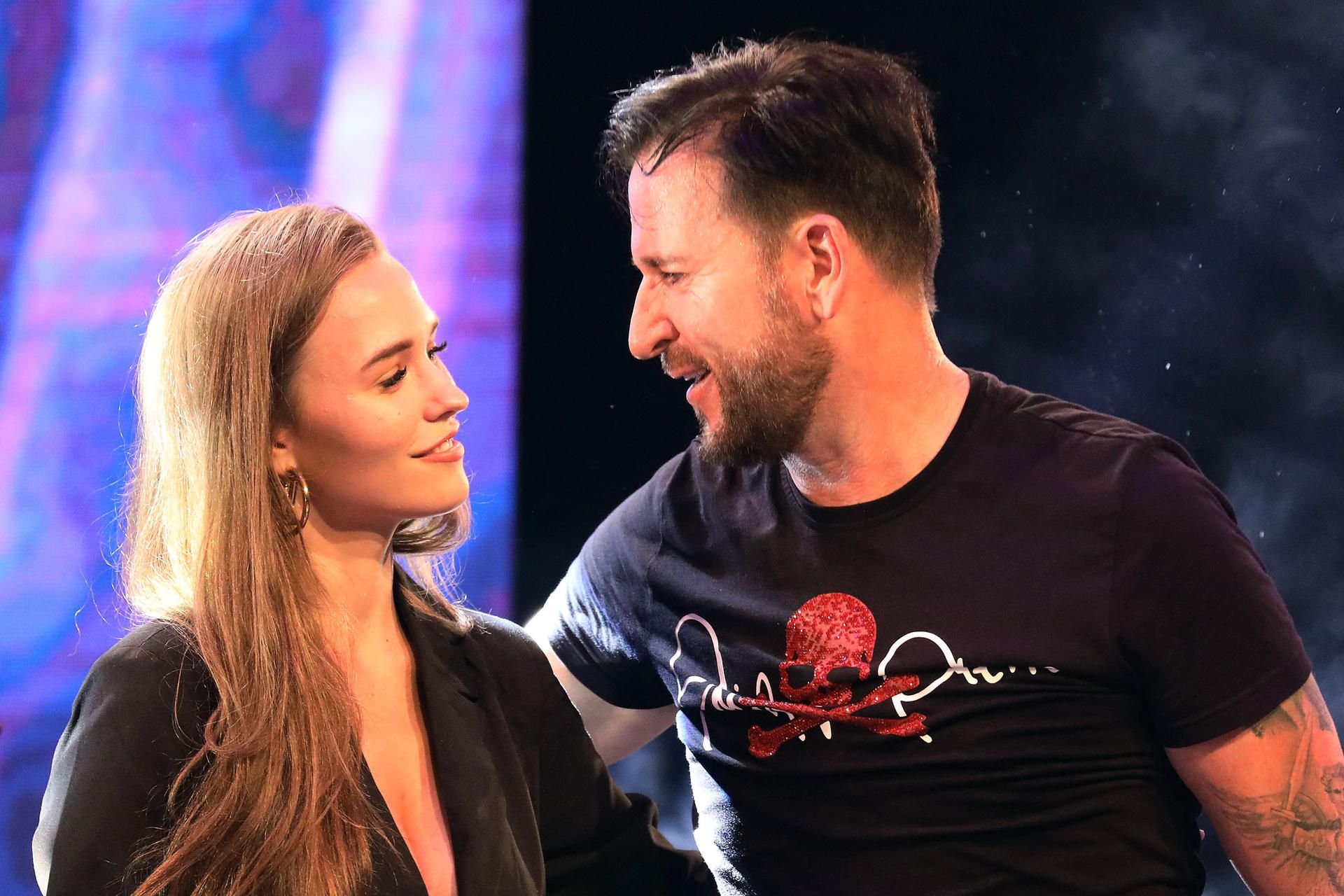 Michael Wendler, Schlagerstar, und seine Freundin Laura Müller (l.)