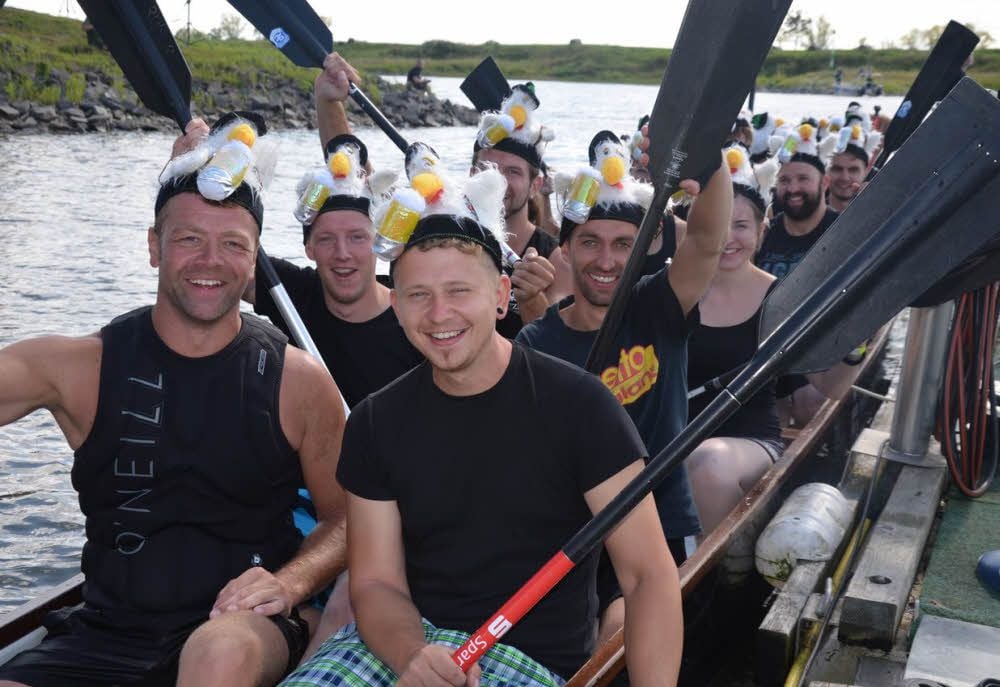 Toller Teamgeist - teils mit neuer Besatzung: Zwar nicht mehr in der Sport-Sparte, aber in der Fun-Flotte sind die legendären „Lichtenburger Albatrosse“ die Nummer Eins!