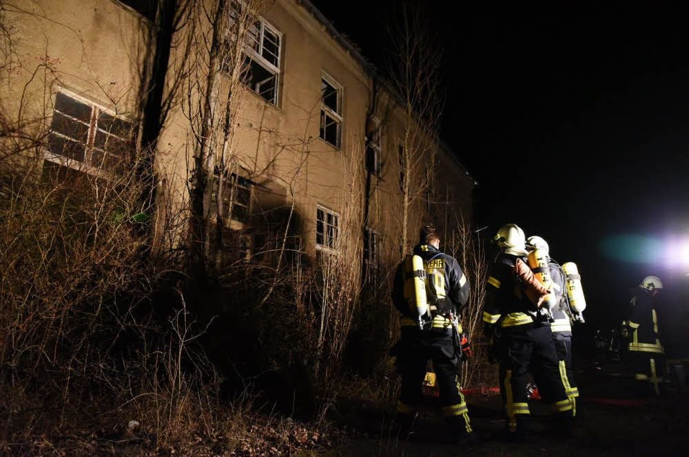 Im Einsatz waren auch Atemschutzgeräteträger.