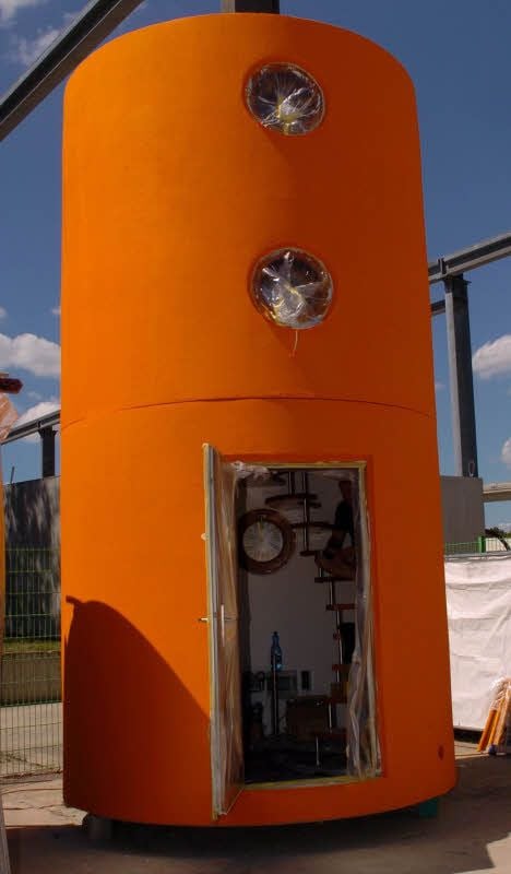 Dieser Hotelturm in Orange ist für Berlin vorgesehen.