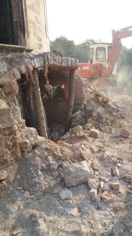 Die Freitreppe in den Weinberg musste komplett ab- und wieder aufgebaut werden.