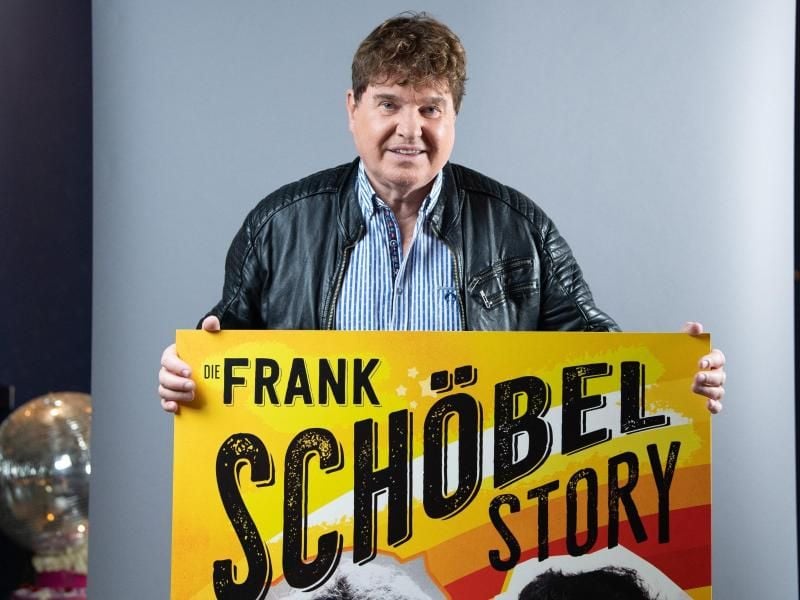 Der Sänger Frank Schöbel im Boulevardtheater Dresden. Foto: Sebastian Kahnert/dpa-Zentralbild/dpa