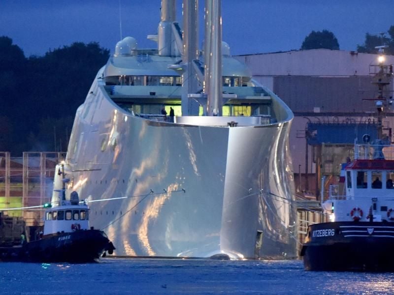 Die Mega-Segelyacht „Sailing Yacht A”. Foto: Carsten Rehder/Archiv