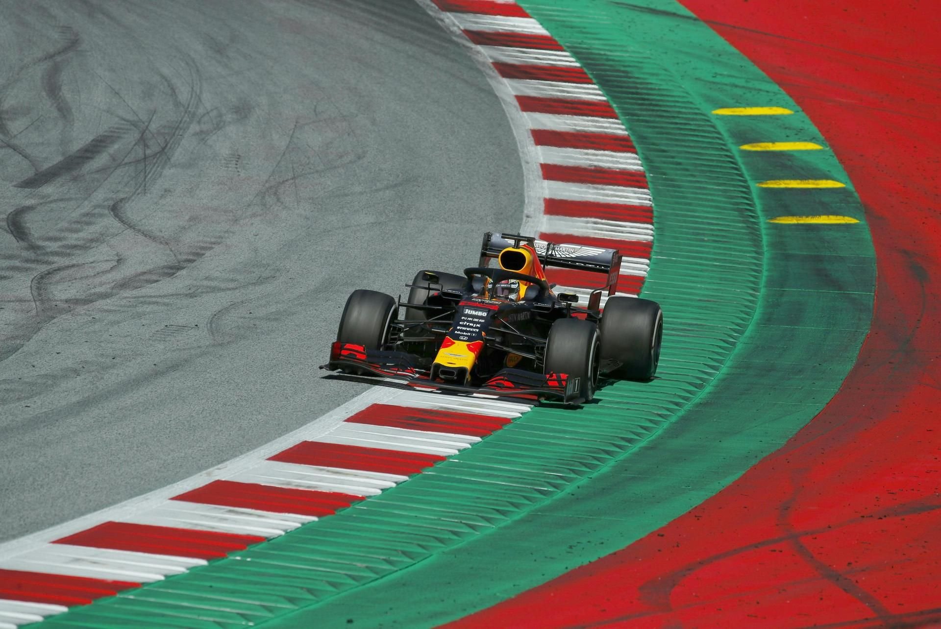 Max Verstappen hat sich kurz vor Schluss die Führung erkämpft.