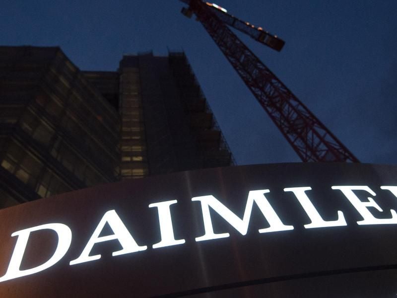 Insgesamt könnten mehr als eine Million Daimler-Fahrzeuge mit einer Software programmiert sein, die Abgaswerte manipuliert. Foto: Marijan Murat