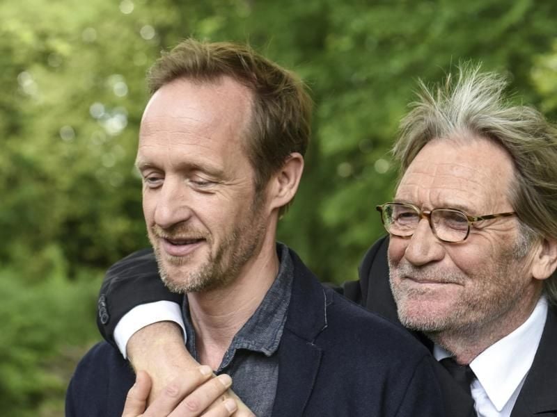 Frank (Stephan Kampwirth) und Cornelius (Matthias Habich). Foto: NDR/Marion von der Mehden