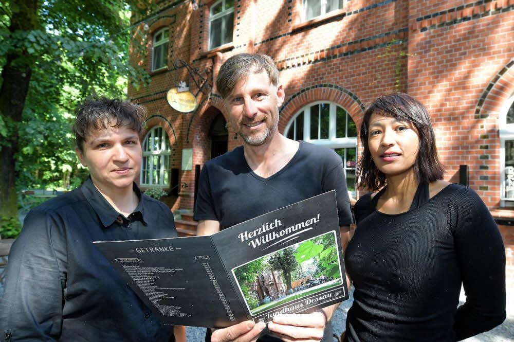 Jaqueline Schwarz, Thomas Richter und Tahis Cardona (v.l.) sind Teil des zehnköpfigen Landhausteams.