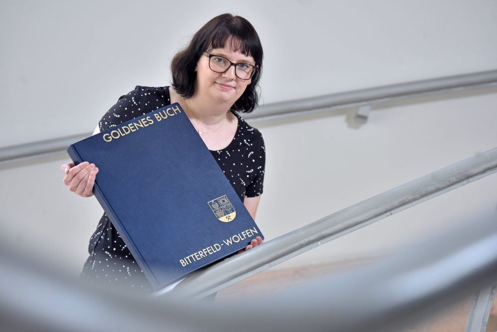 Mitarbeiterin des Stadtarchivs, Carolin Matthey