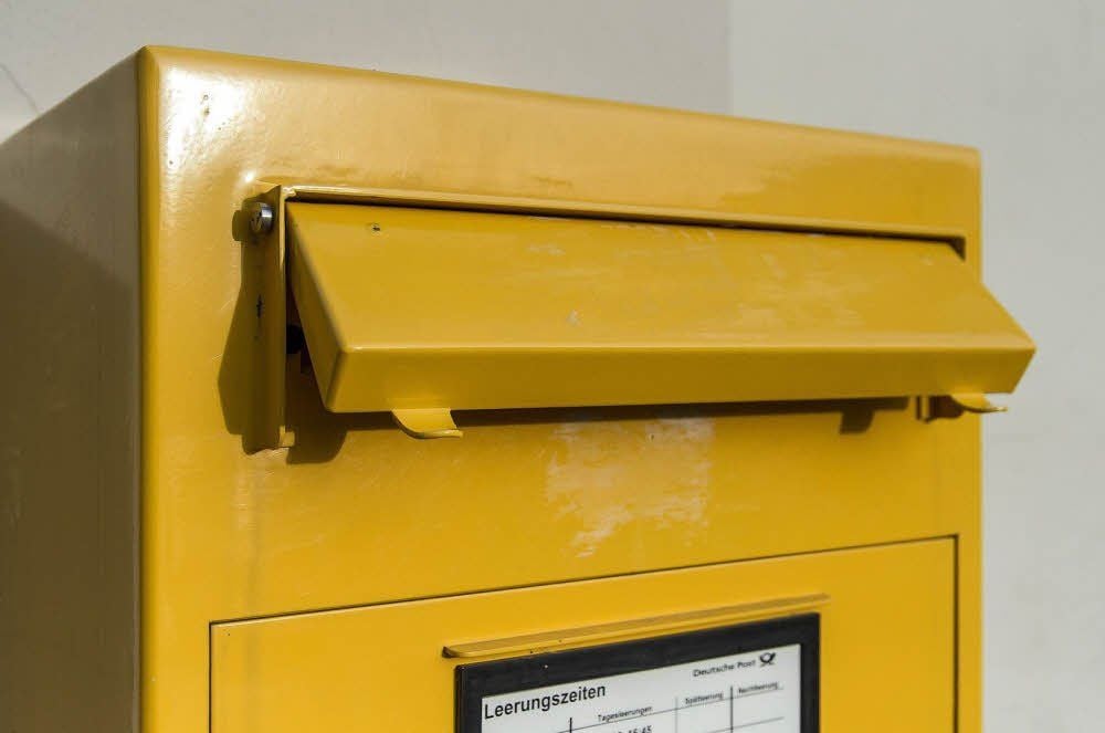 Briefkasten der Deutschen Post