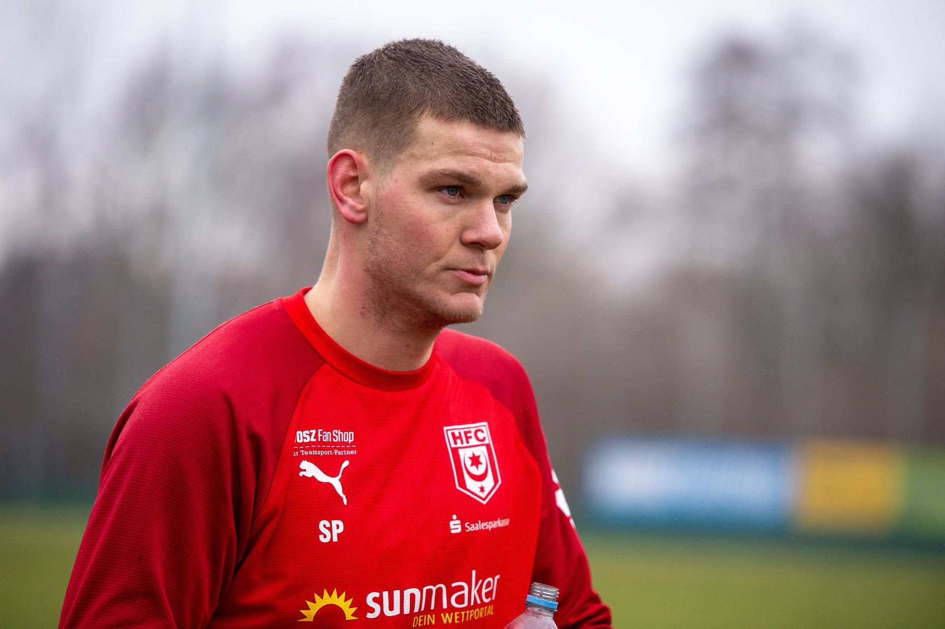Wie plant der HFC mit Testspieler Anthony Syhre?
