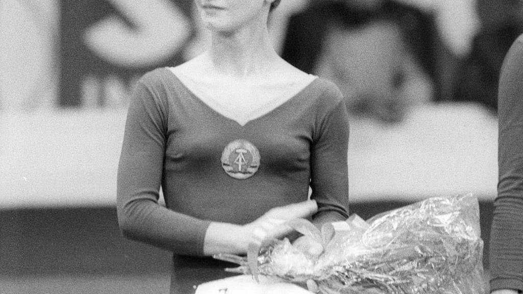 DDR-Turnstar Karin Janz bei der Siegerehrung in Ljubljana 1970.