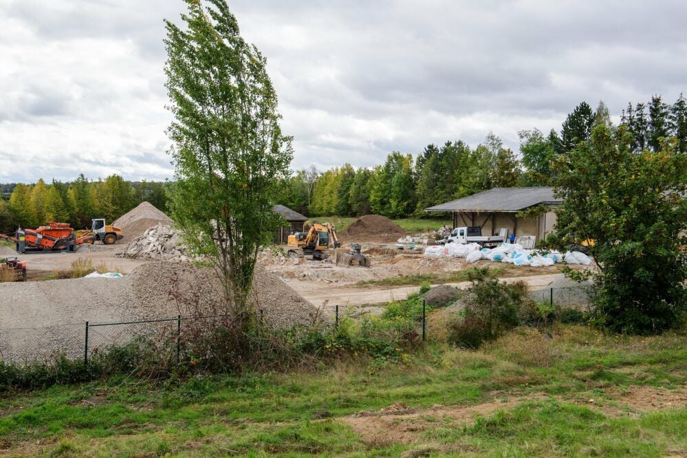 Das Gelände der ehemaligen Naumburger Stadtgärtnerei nahe des Flemminger Wegs wird derzeit für den Bau von Eigenheimen vorbereitet.