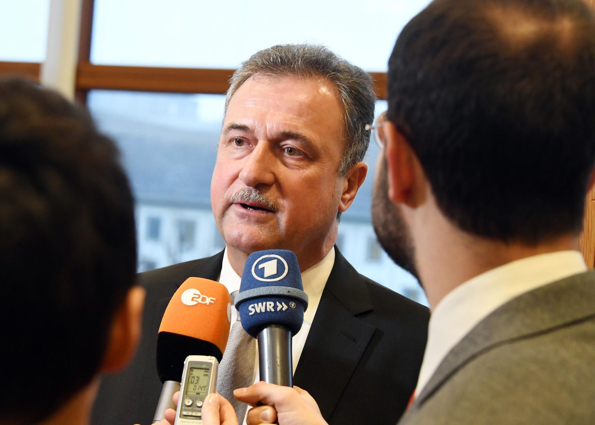 Claus Weselsky ist die Sicherheit der Bahn-Mitarbeiter wichtig.
