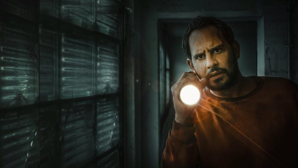Schauspieler Moritz Bleibtreu als Pierre Manzano in der Serie „Blackout“, die auf einem Bestseller beruht.