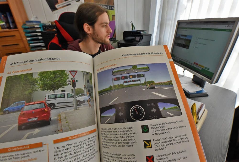Zum Bestehen der theoretischen Fahrerlaubnisprüfung reicht Wissen aus der Praxis nicht aus.