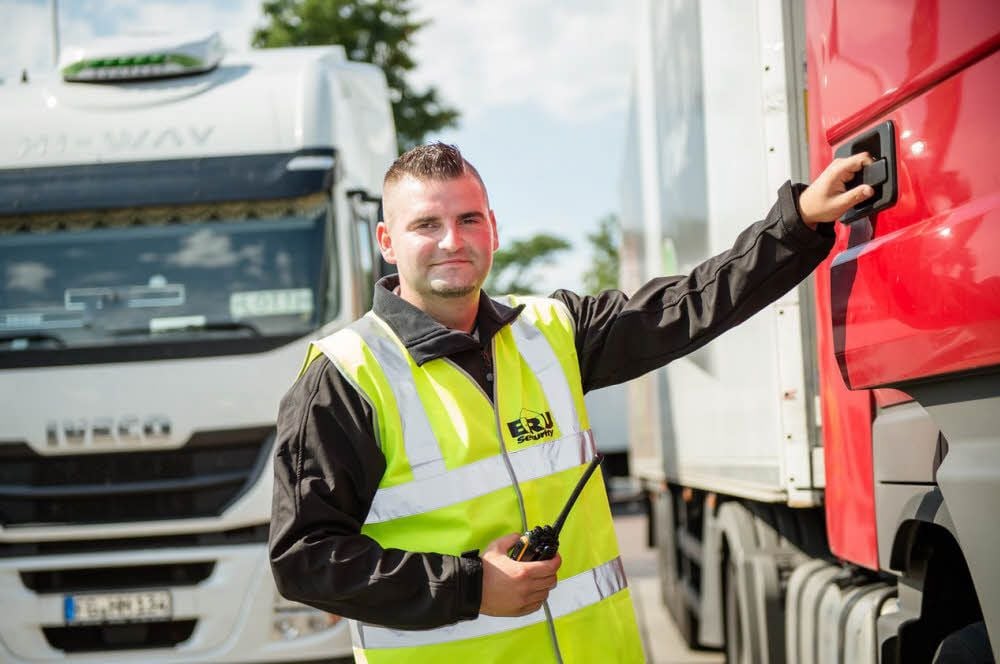 Die Kontrolle von Lkw gehört zur Hauptaufgabe von Sven Siesing.