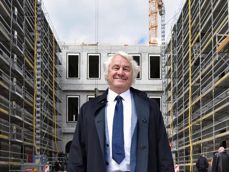 Der Mäzen und Milliardär Hasso Plattner beim Richtfest des Palastes Barberini in Potsdam (2015). Foto: Ralf Hirschberger