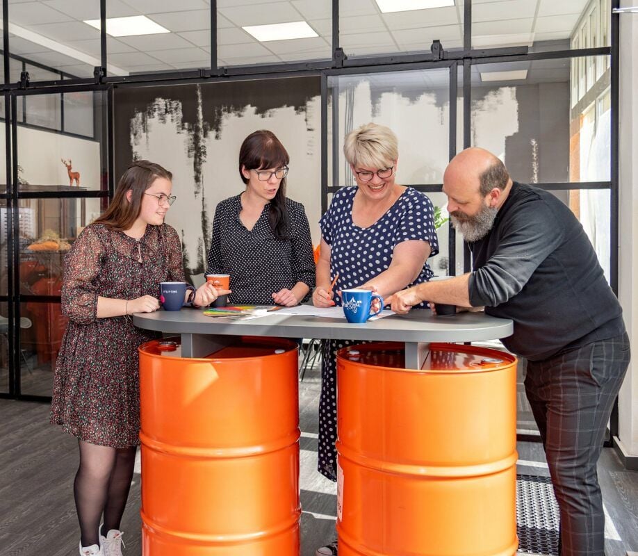 Carola Hiller (2. von rechts) mit ihren Mitarbeitern Monalisa Dubrau, Kerstin Liebmann und Mario Stieber (von links)