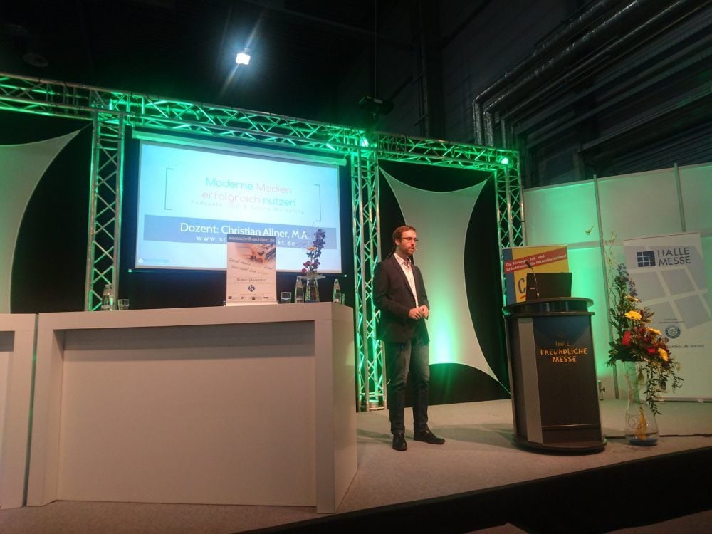 Manchmal ist Christian Allner auch Dozent, wie hier bei einem Auftritt bei der Gründermesse in Halle.