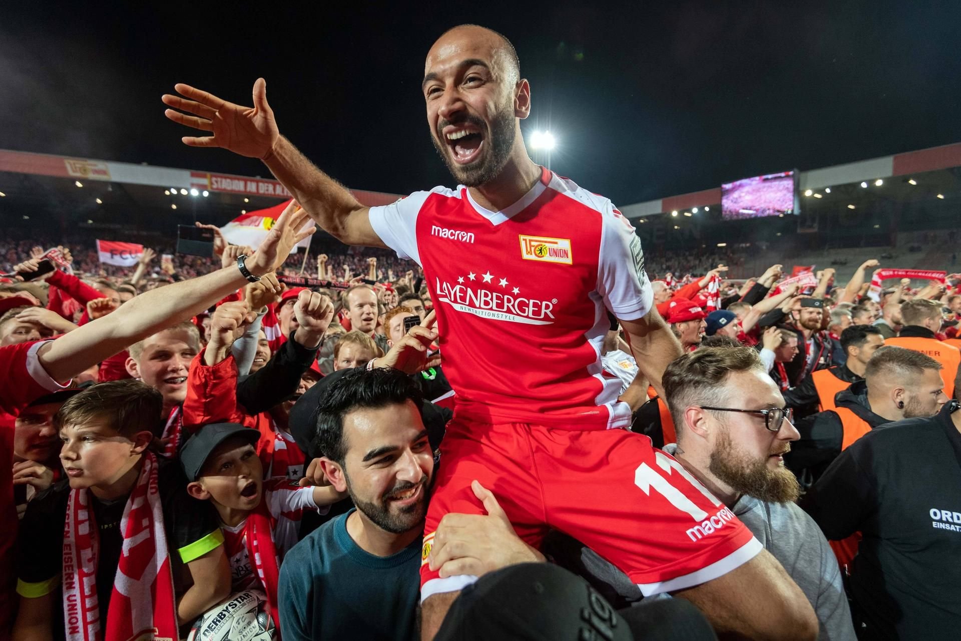 Auf Schultern getragen: Ex-HFC-Profi Akaki Gogia ist in der Bundesliga angekommen.