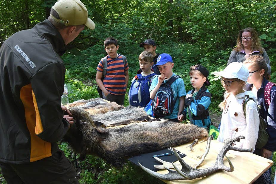 Die Kinder der Grundschule Hedersleben lernen die Natur hautnah und nicht nur aus Schulbüchern kennen.