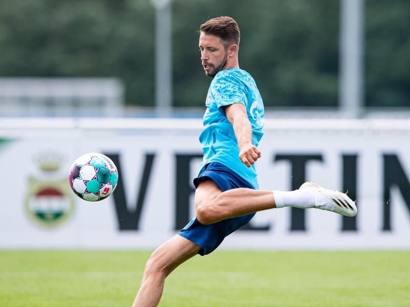 Mark Uth steht beim FC Schalke 04 unter Vertrag. Foto: Guido Kirchner/dpa