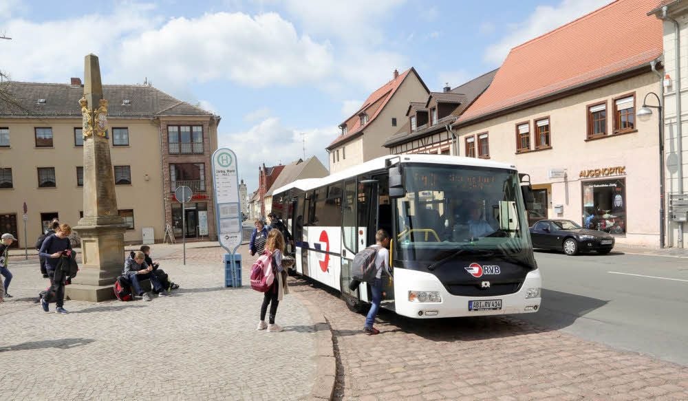 Ist der Weg von Zörbig in die Kreisstadt Köthen zu umständlich? Zwei Einwohnerinnen sagen: Ja!