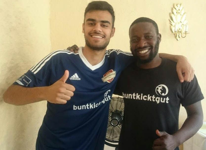Trainer Ismail Wali (l.) und Oussman Kofia freuen sich auf Eisleben.