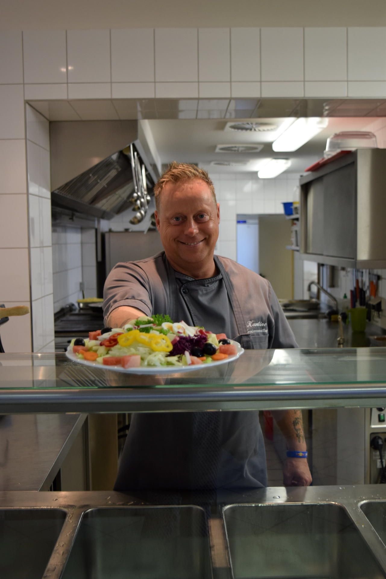 Mirko Rickmann kocht seit 2013 in der „Kantine Kreisverwaltung“ in Sangerhausen.