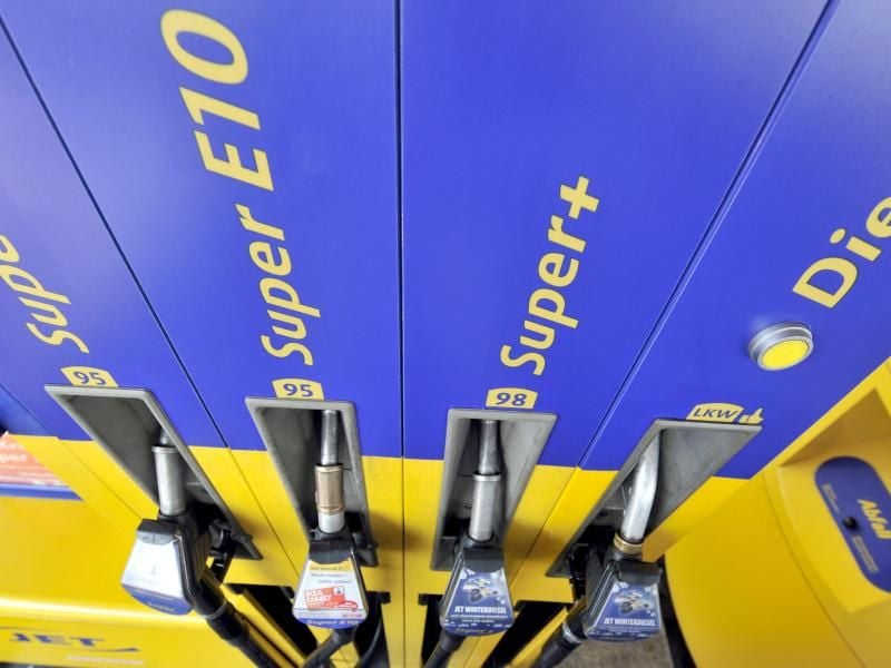 Der Preis für einen Liter Benzin hat verschiedene Bestandteile.