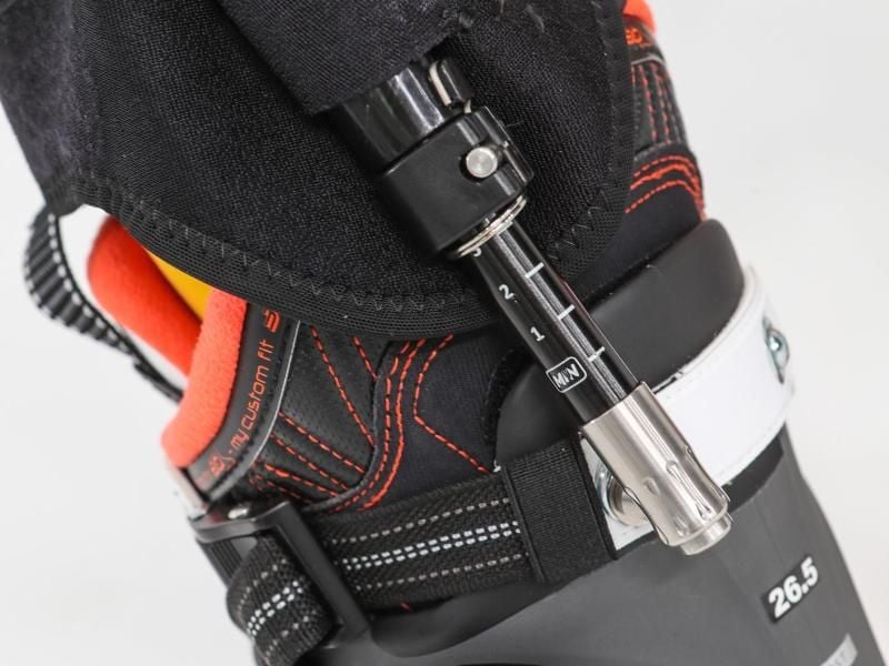 Über eine Halterung am Skischuh lässt sich Ski-Mojo mit wenigen Handgriffen anlegen. Foto: dpa-tmn