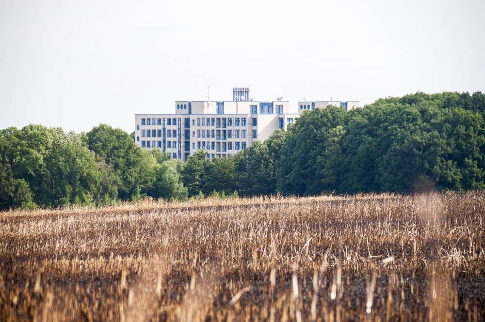 Hier sieht man noch einmal die räumliche Nähe vom betroffenen Feld zum Zeitzer Klinikum sehr gut.