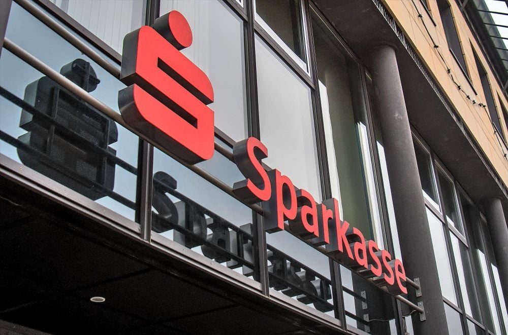 Die Sparkasse im Altkreis Merseburg-Querfurt führte Spielhagen aus der Krise in sicheres Fahrwasser. Allerdings hatte er nicht nur Erfolg.