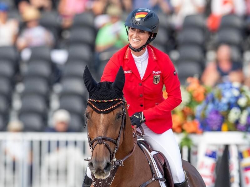 Simone Blum auf ihrer Stute Alice. Foto: Stefan Lafrentz