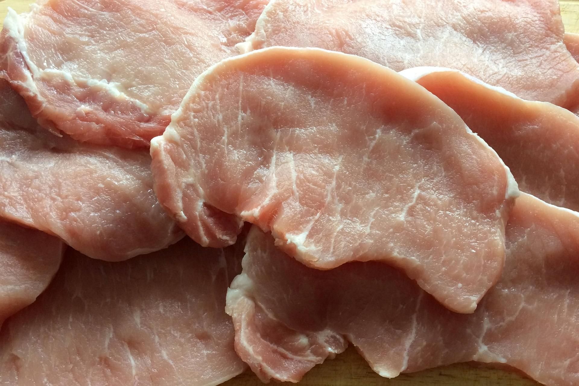 In Spanien sind zwei Menschen durch verdorbenes Schweinefleisch gestorben. (Symbolfoto)
