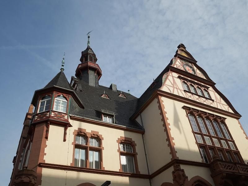 Das Rathaus in Limburg mit Glockenturm. Foto: Thomas Frey/Archiv
