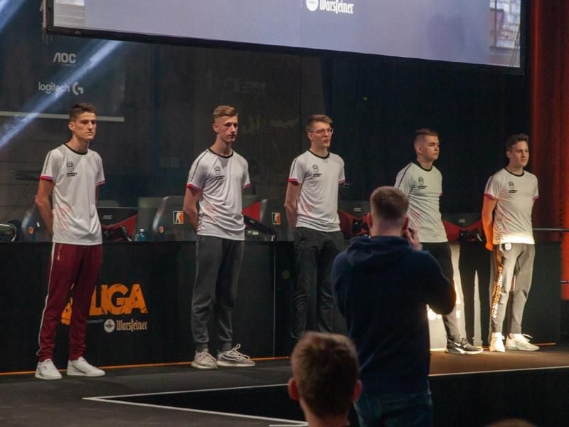 Das Academy-Team von BIG beim letzten Offline-Event der 99damage-Liga. (Archivbild). Foto: Freaks4U Gaming/dpa