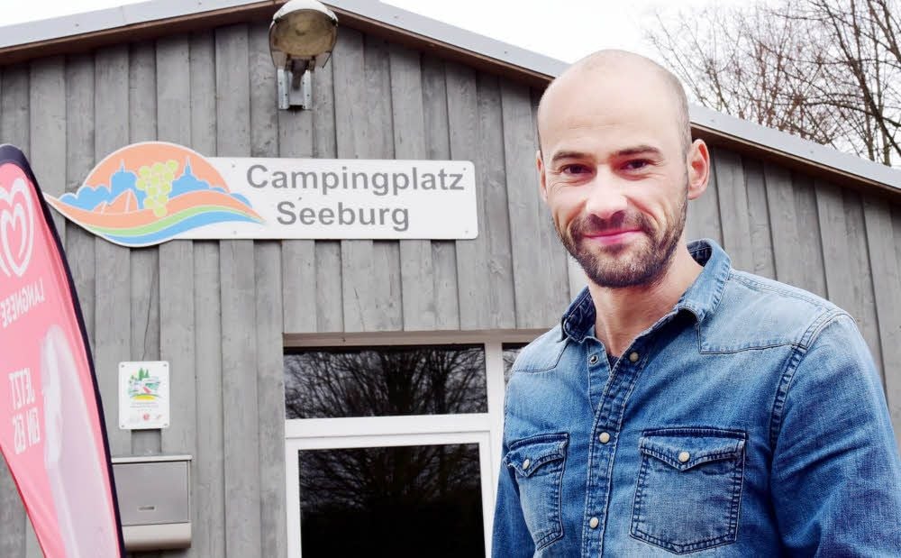 Andreas Curth freut sich auf seinen beruflichen Neustart. Mit seinem Team kümmert sich der Platzwart um die Belange der Touristen.