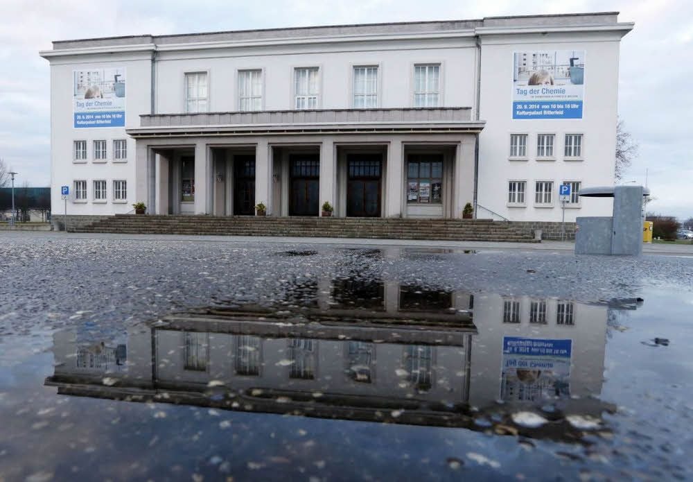 Die Zukunft des traditionsreichen Hauses steht weiter in den Sternen.