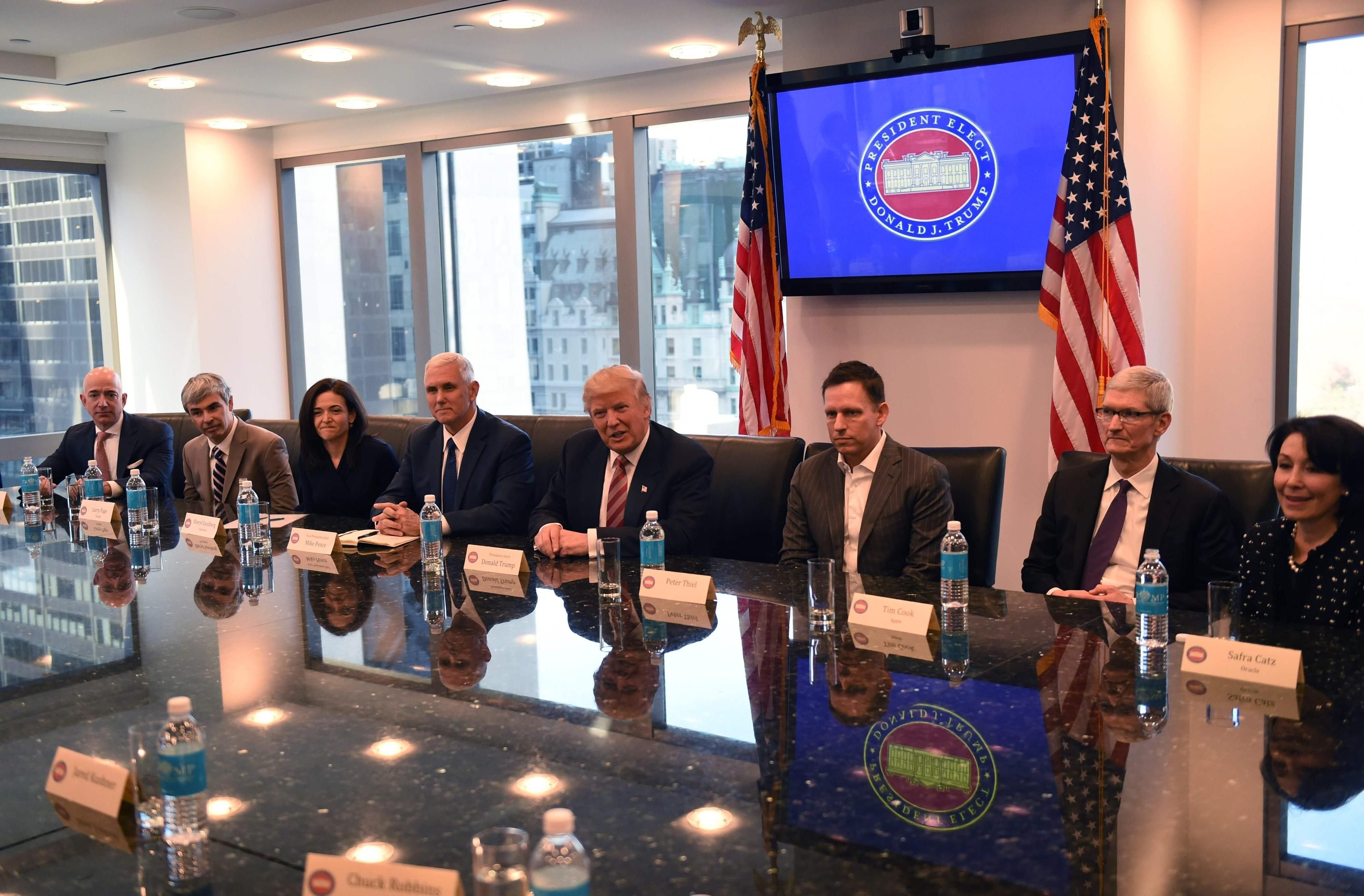 Die Chefs der Internet-Giganten kamen in den Trump Tower.