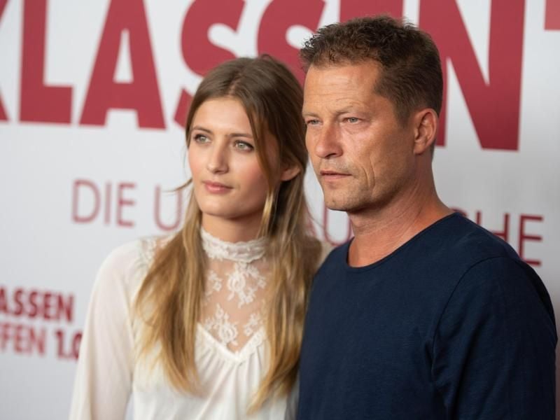Die Schauspieler Lilli Schweiger und Til Schweiger bei der Hamburg-Premiere des Films „Klassentreffen 1.0 - Die unglaubliche Reise der Silberrücken”. Foto: Daniel Reinhardt