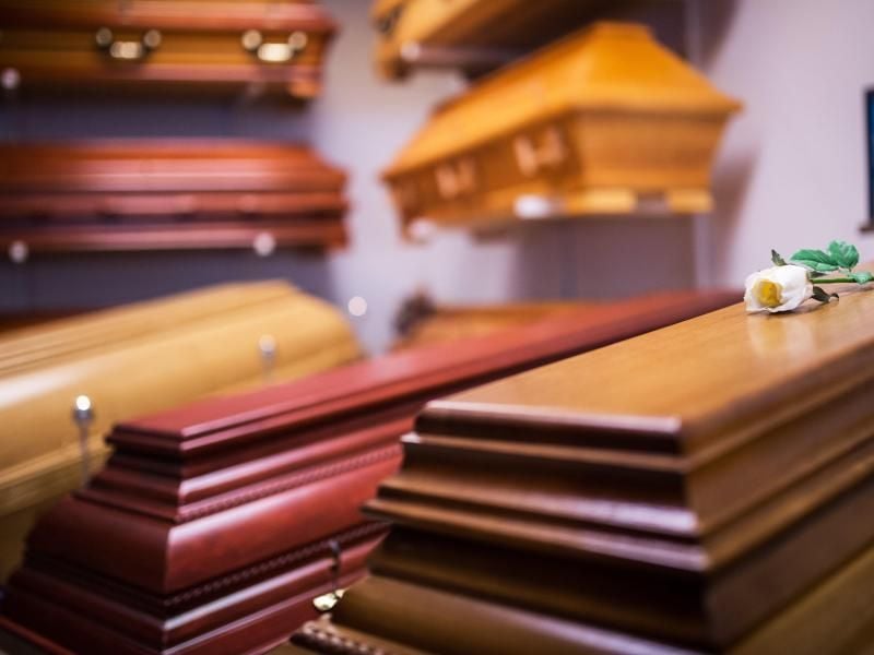 Selbst für Bestattungen lassen sich die Preise inzwischen im Internet vergleichen. Foto: Sophia Kembowski