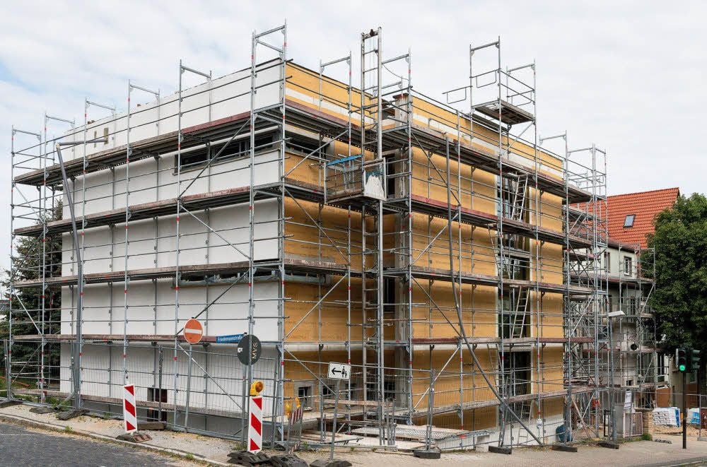 Der Anbau an die Grundschule Mücheln soll zum neuen Schuljahr eröffnet werden.