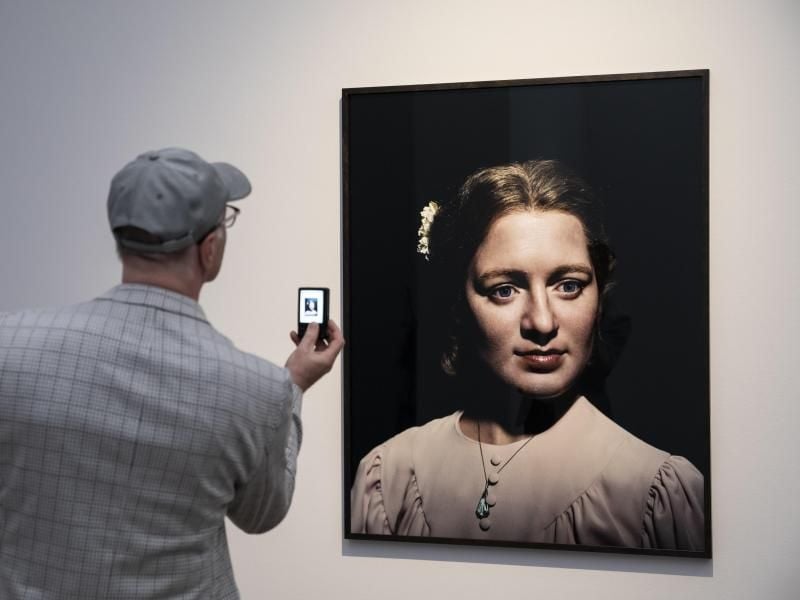 Das Werk „Isolde IX 2016-2019" von Andreas Mühe in Berlin. Foto: Christoph Soeder