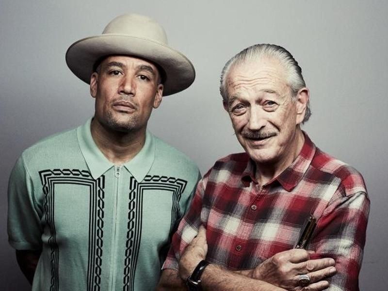 Vereint im Zeichen des Blues: Ben Harper und Charlie Musselwhite. Foto: Dan Monick
