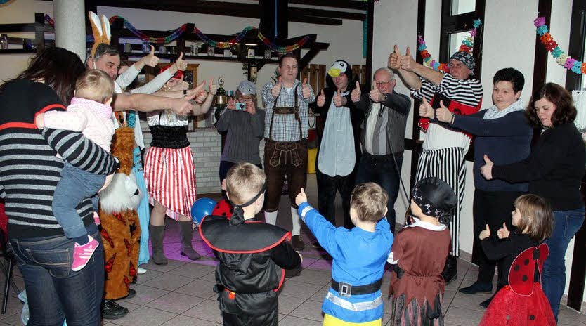 Beim Tanzkreis waren alle mit von der Partie.