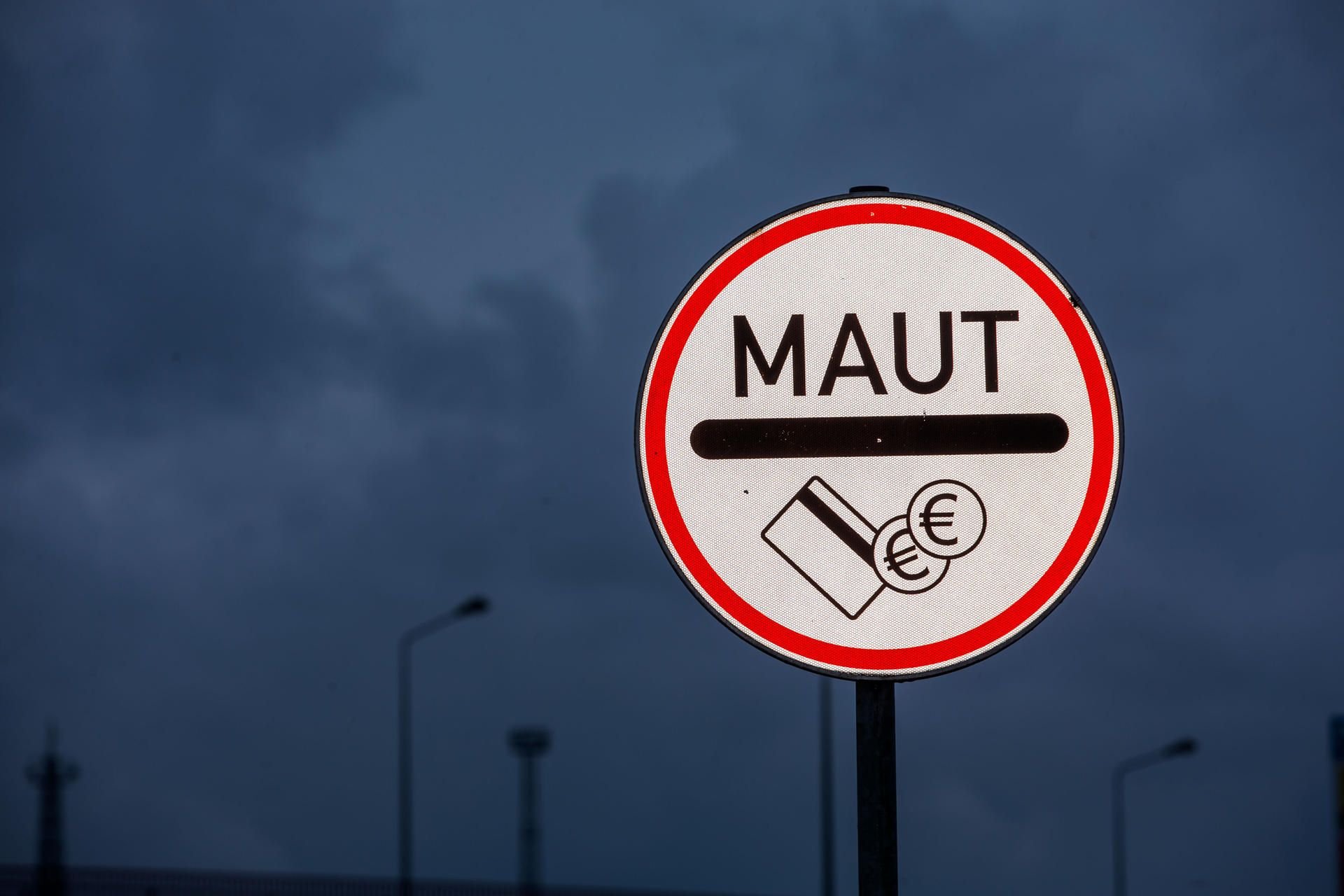 Frühestens 2019 soll die Pkw-Maut in Deutschland umgesetzt werden (Symbolbild).